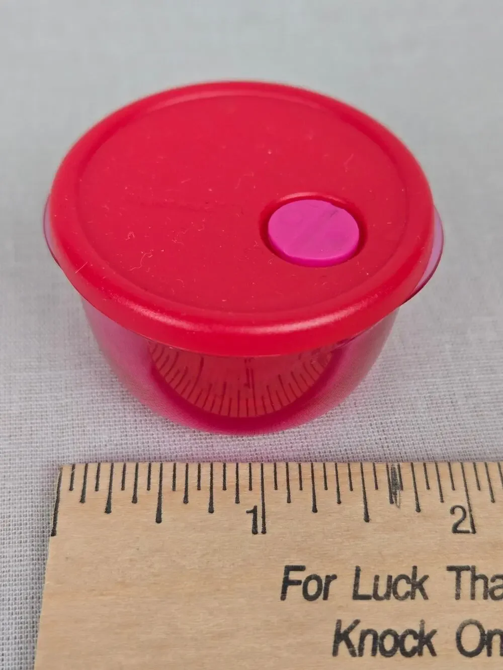 Tupperware Rock N Serve Mini Dollhouse Tiny Treasures Gadget Candy Cane Red